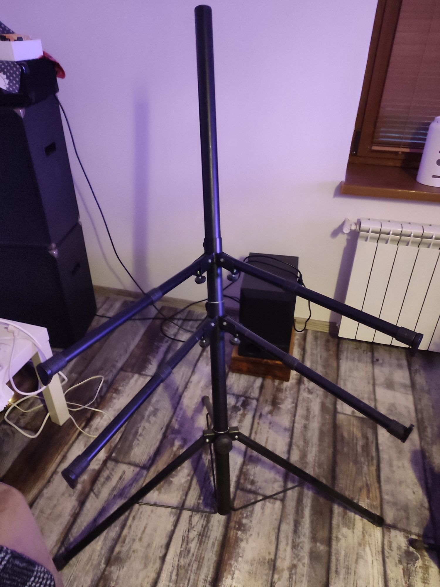 Sprzedam stojak pod kibord
