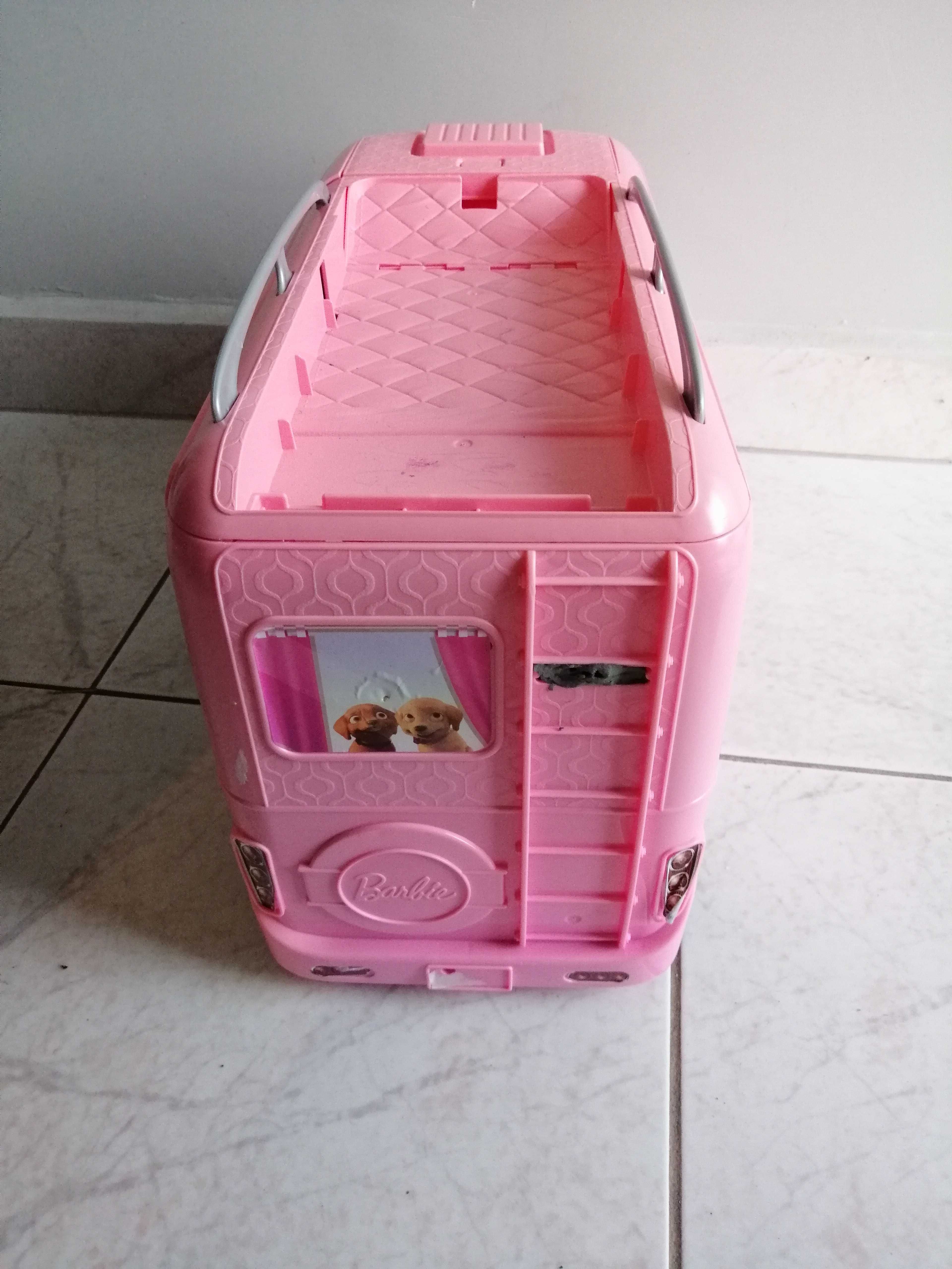 Samochód dla lalki Barbie