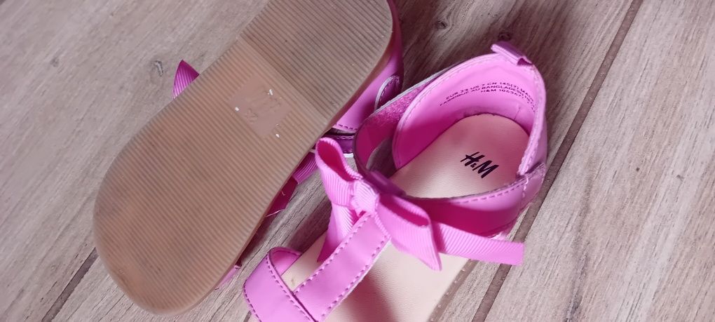Sandałki H&M różowe 23