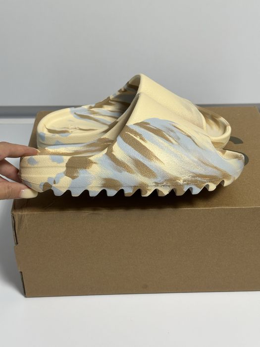 Шльопанці Adidas Yeezy Slide розмір 36, устілка 22.5см.