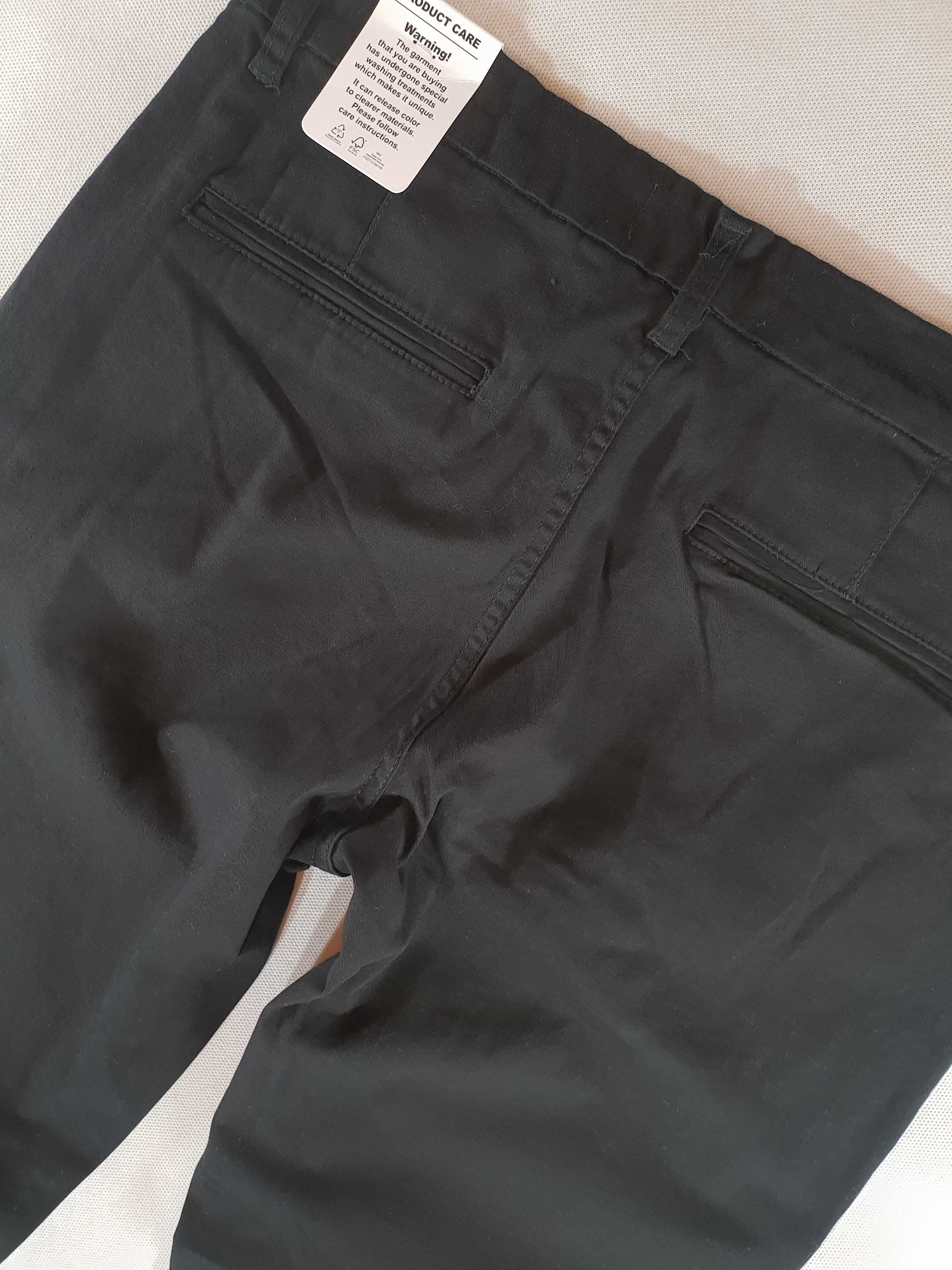 TERRANOVA czarne spodnie męskie slim chino elastyczne W33 86cm
