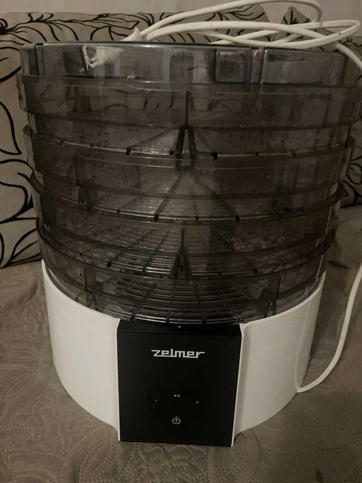 Сушарка ZELMER FD1001
