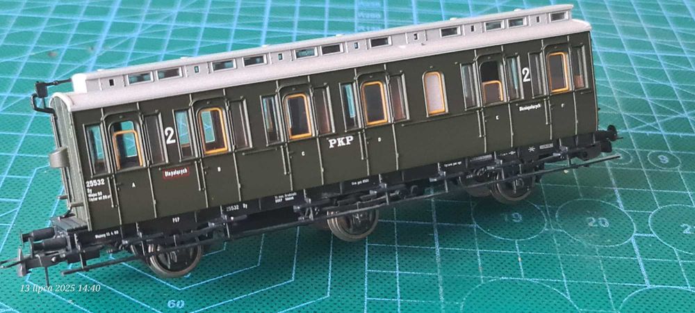 H0 Wagon osobowy 2 klasy typu By Roco 45763 Używane
