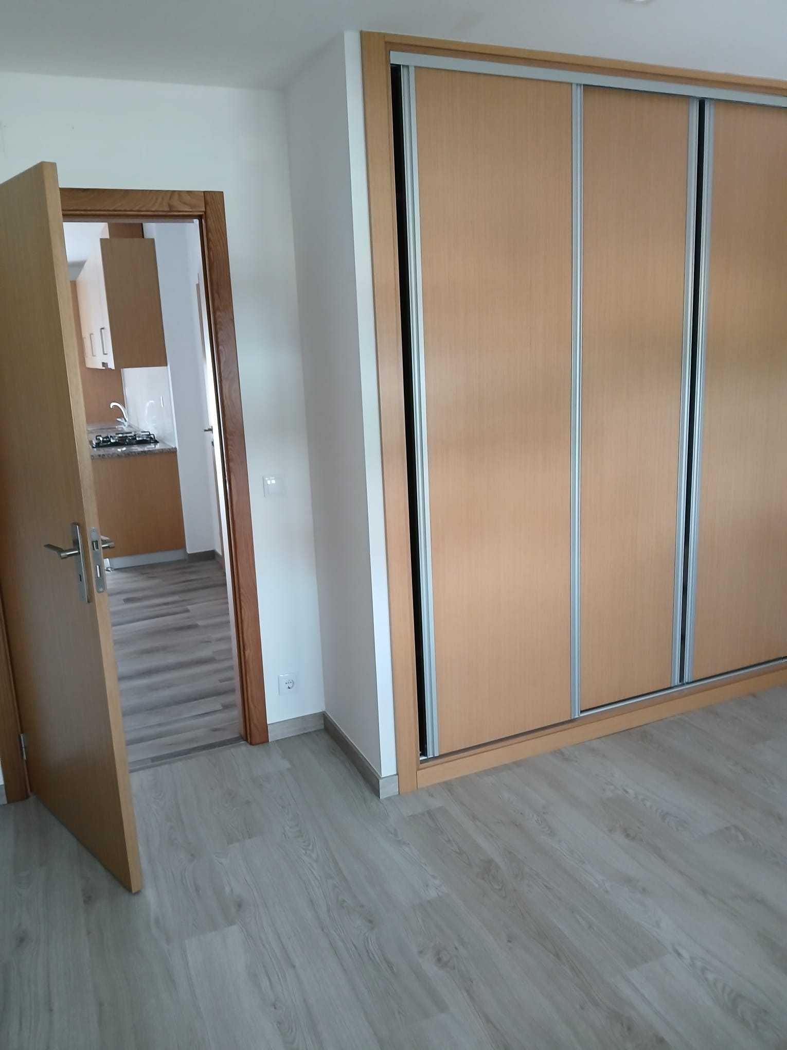 Apartamento T1 -  Planalto Leiria