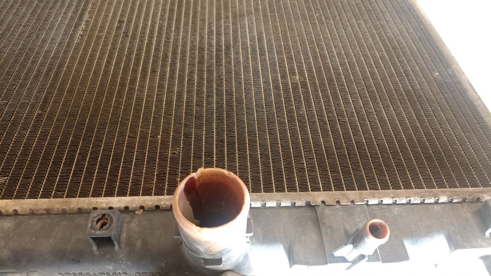 Chłodnica wody płynu Toyota RAV4 II 2.0 D4D