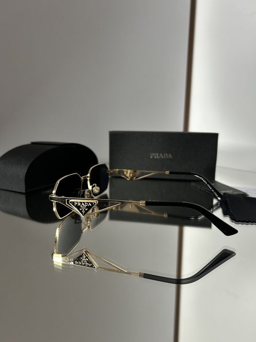 Okulary przeciwsłoneczne „prada” złote