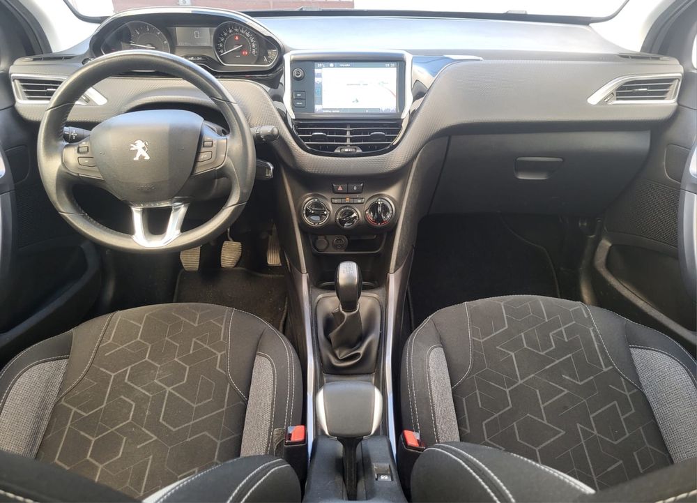 Peugeot 2008 1.6 BlueHDi 100mil km