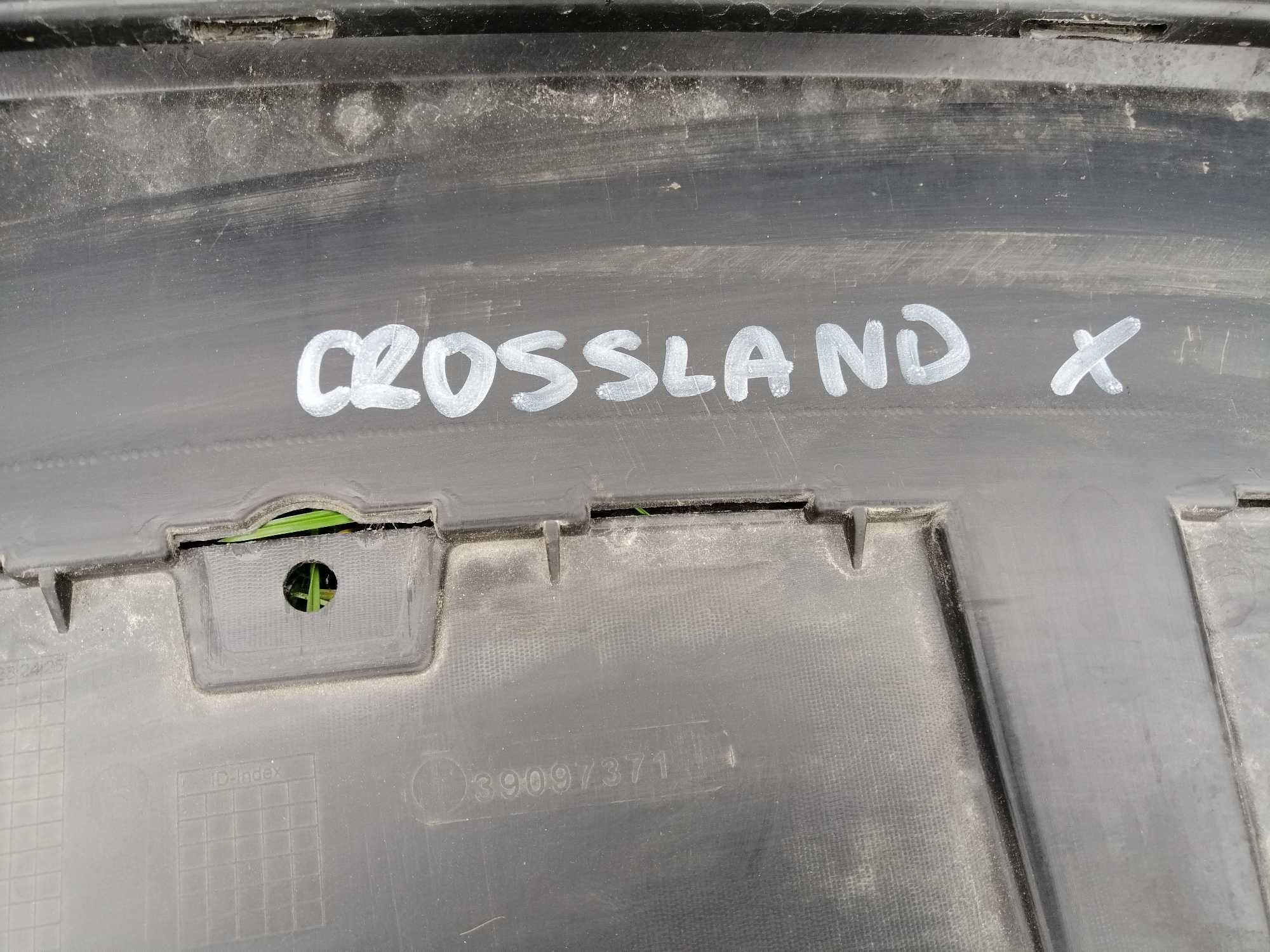 Dokładka zderzaka przedniego Opel Crossland X PDC