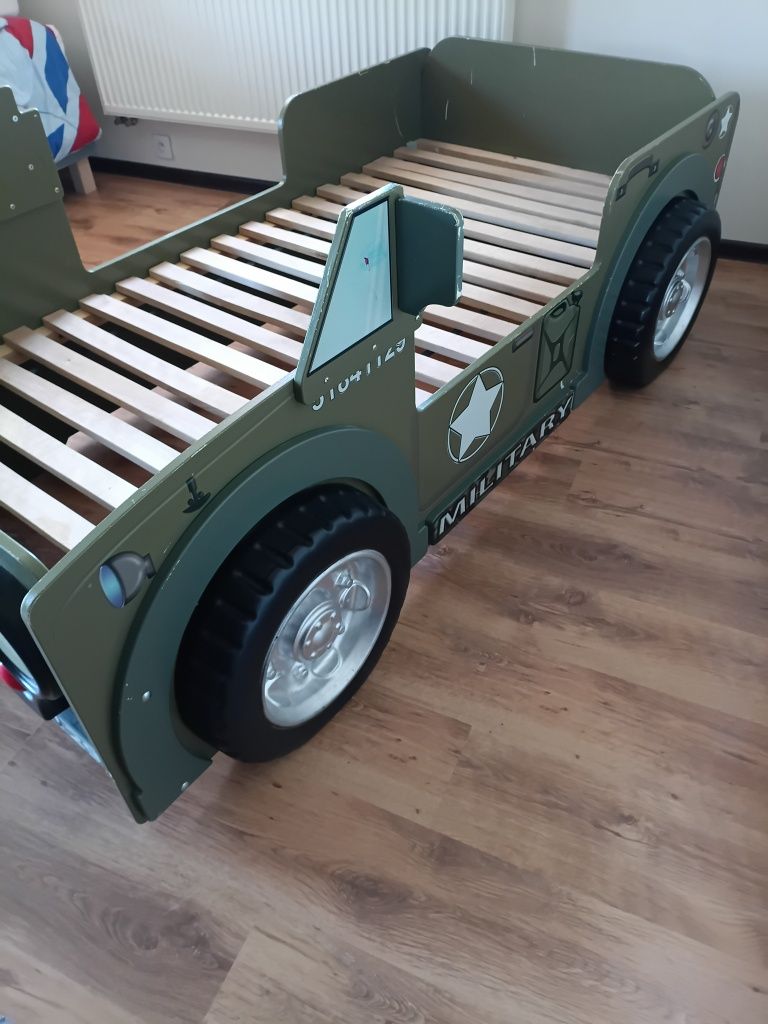 Łóżko dziecięce auto