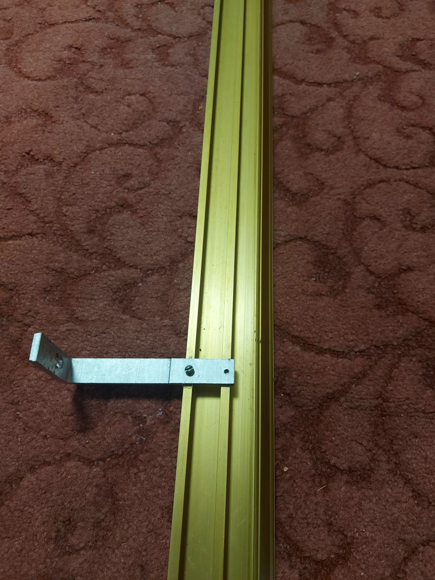 Продам аллюм.карниз