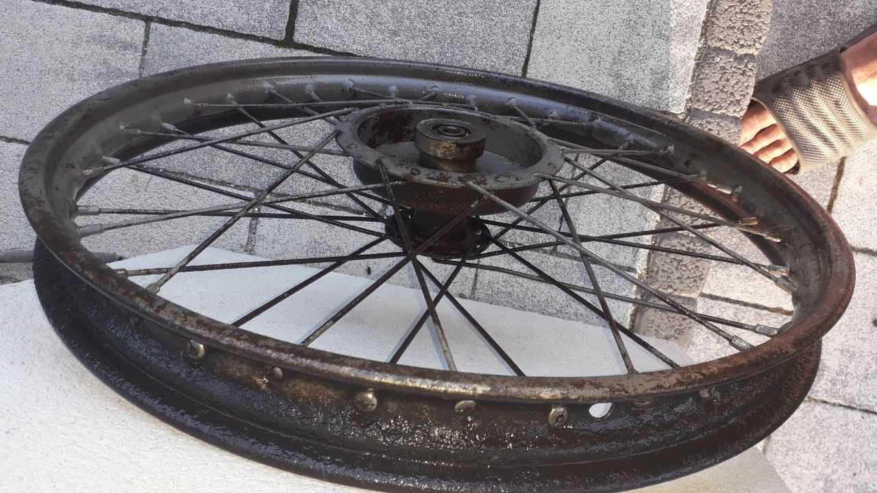 Stare koło 19 motocykl motorower