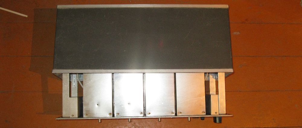 Прибор RFT Eichleitung Xa 725 0…1,5/10 MHz
