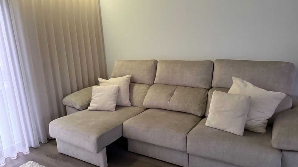 Vendo sofá 3.10Mt como novo