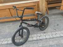 czarny rower bmx Mongoose legion l40