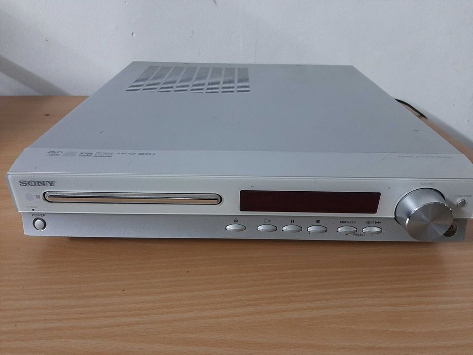 Leitor de DVD/CD SONY Home Cinema DAV-EA20