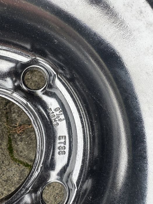 Opony zimowe Tourador 195/55R16 z felgami