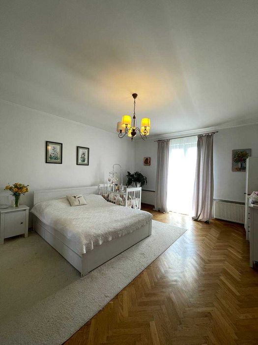 Продаж 3 кімнатної квартири здокументами на горище вул. Київська