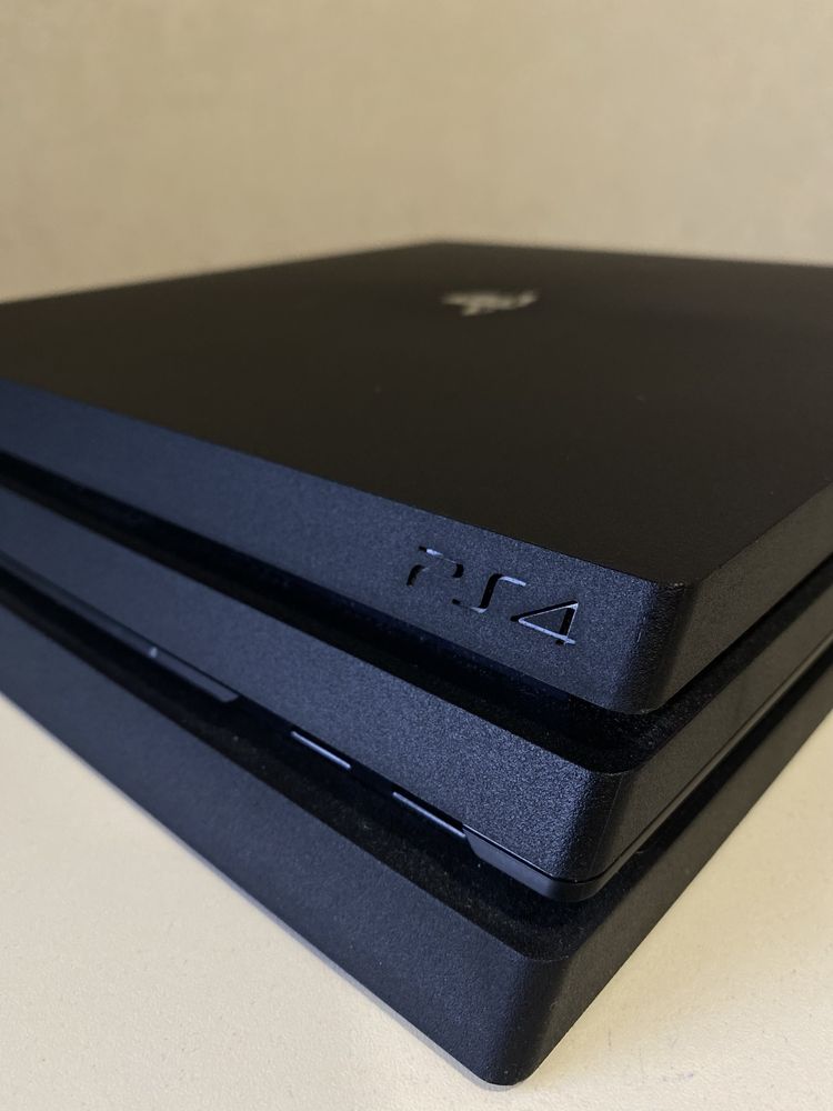 Приставка Sony PlayStation 4 pro 1 tb