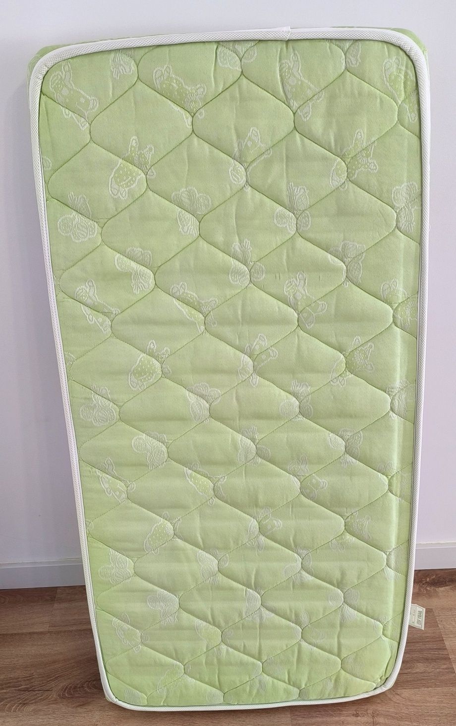 Cama de Bébé Marca "Trama"