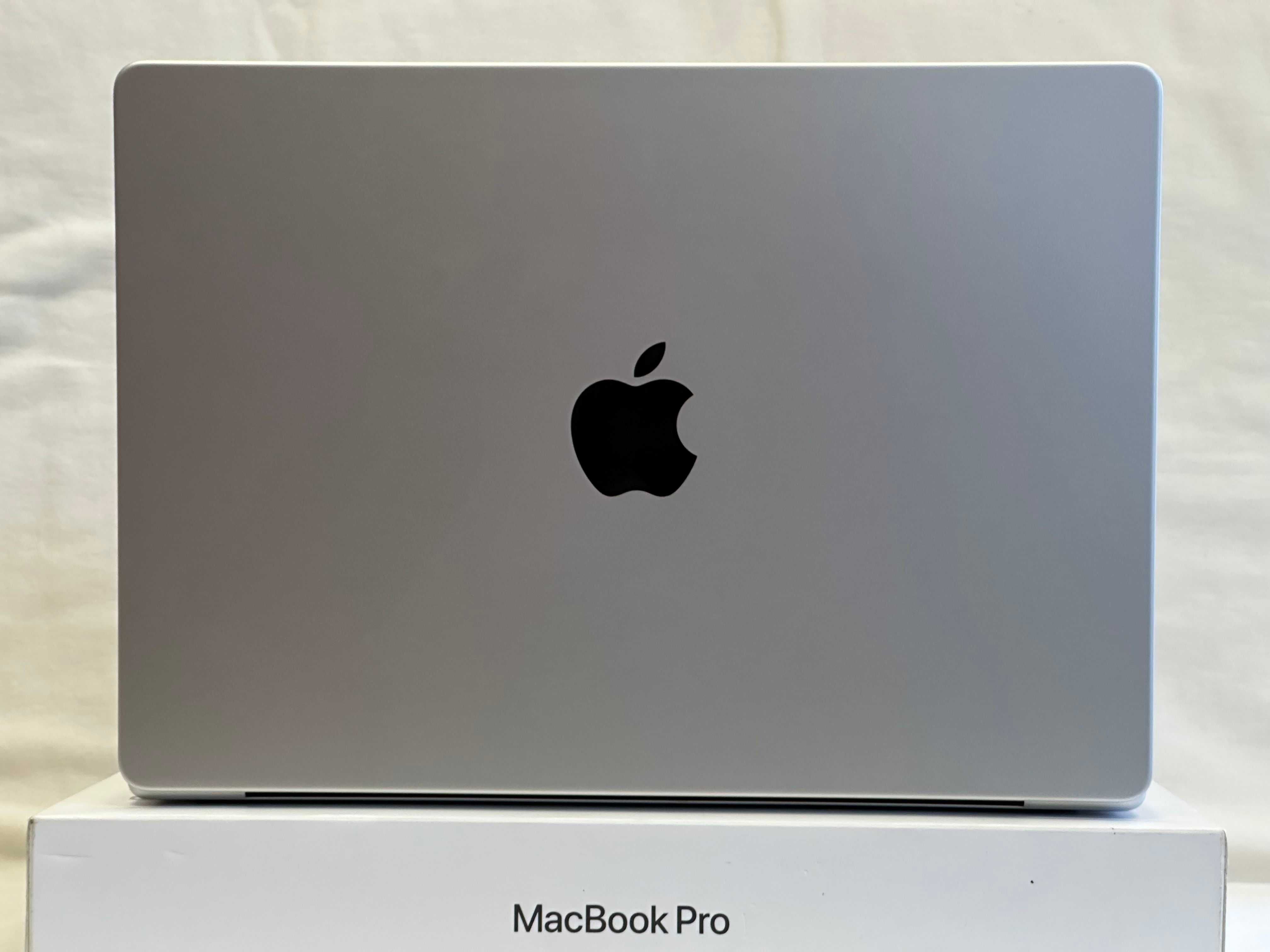 MacBook Pro 14.2”. M4 Pro, 24RAM/500Gb SSD , Silver ,43 цикли-100% бат