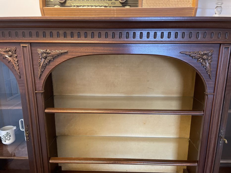 Aparador/louceiro antigo