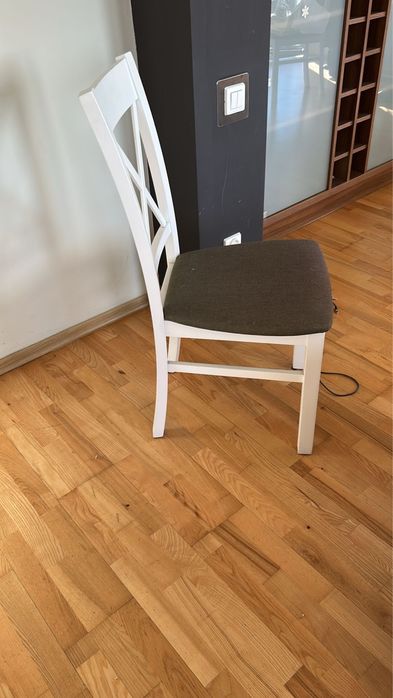 Stół rozkładany biały + 4 krzesła