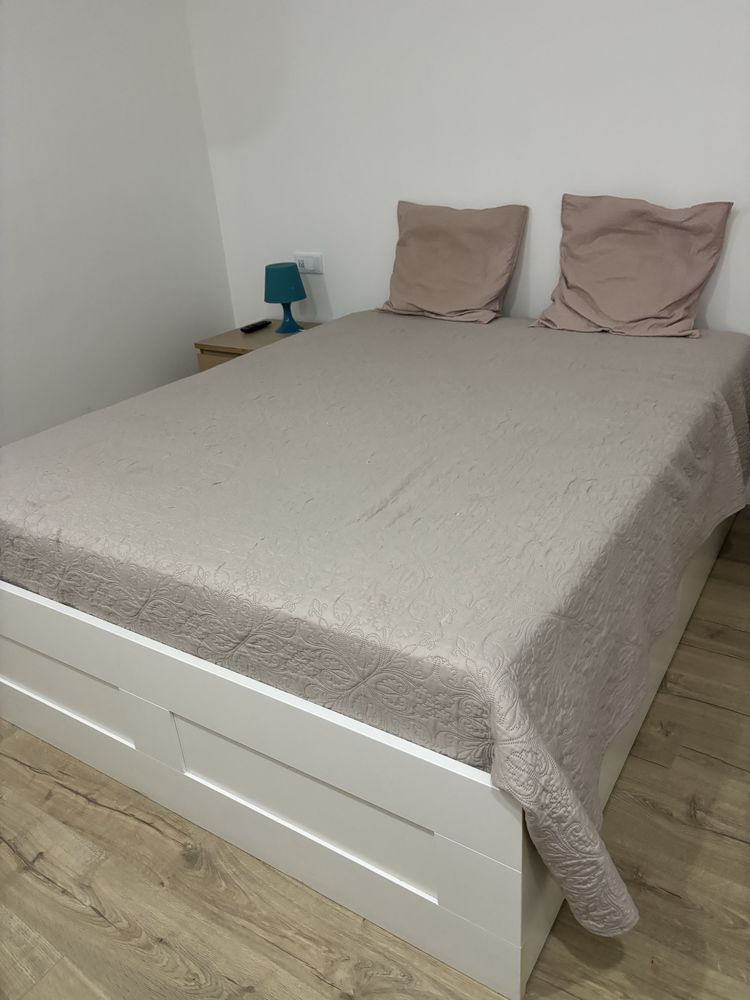 Cama brimnes 160x200 com colchão e estrado