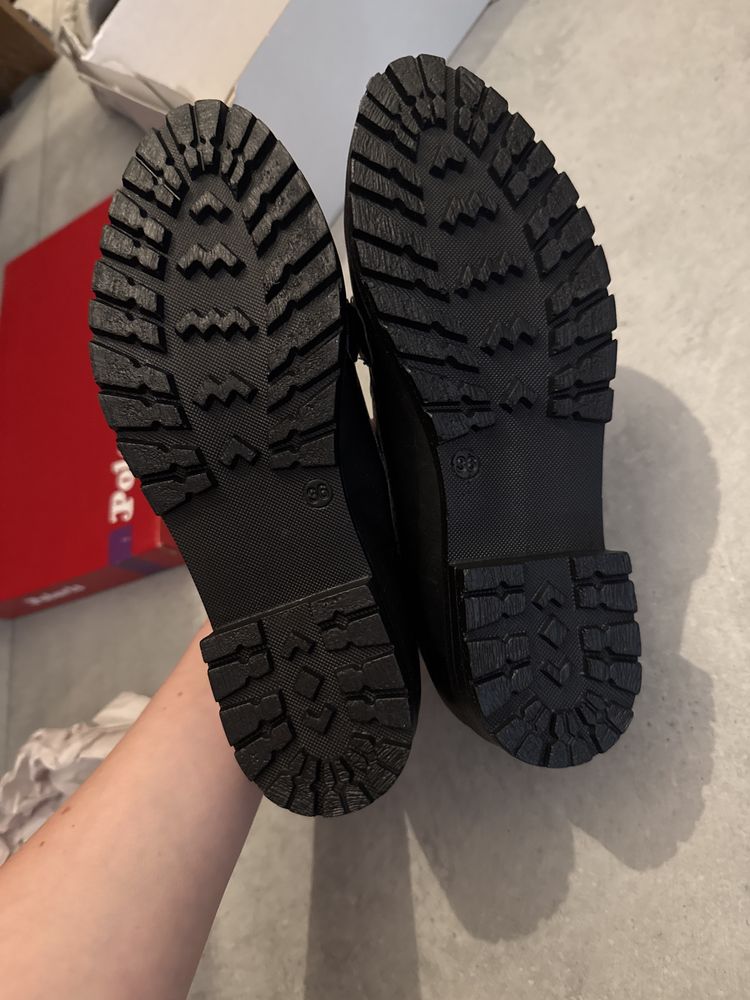Nowe mokasyny marki polaris 36 loafery lekkie