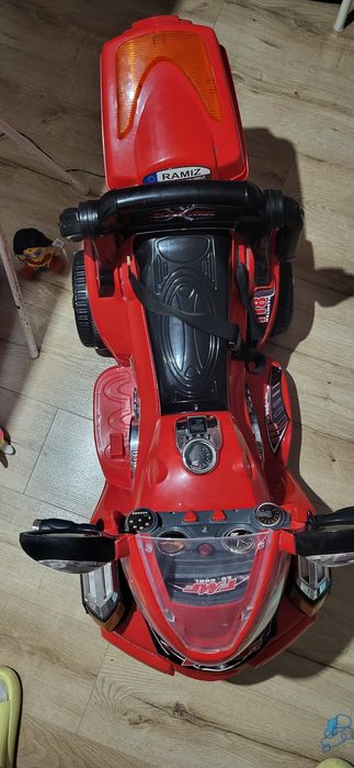 Motor dzieciecy na akumulator