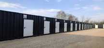 Magazyn 7,5 m2 Magazyn stacjonarny Alarm podjazd grupy ochrona )
