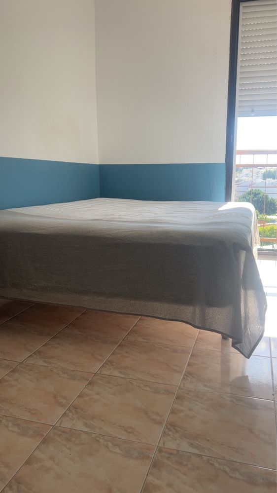 Cama com colchao