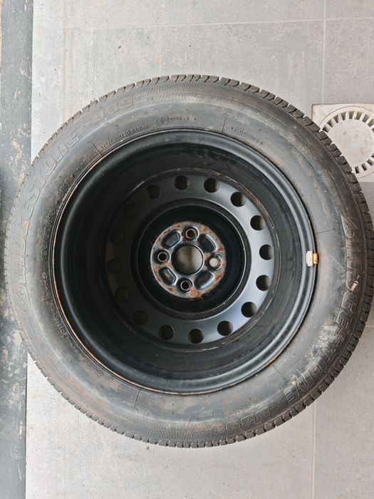 Opona Bridgestone B390KZ 195/60R15 88V + felga stalowa