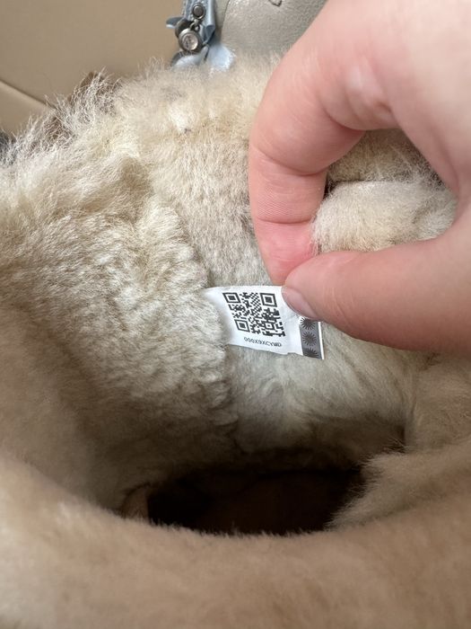 Ugg Bailey Bow I Do! 8US