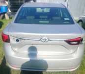 Tylna klapa Avensis 2016 t27 sedan