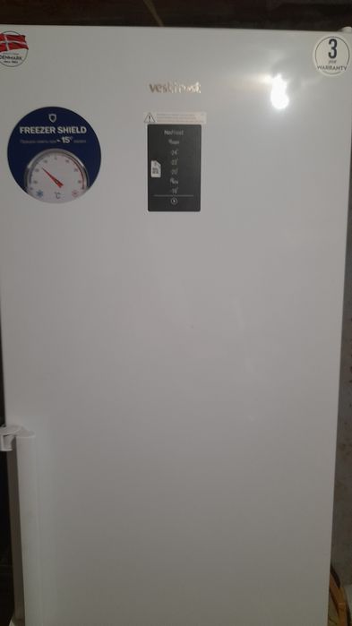 Морозильная Камера VestFrost Fn371E W 280л
