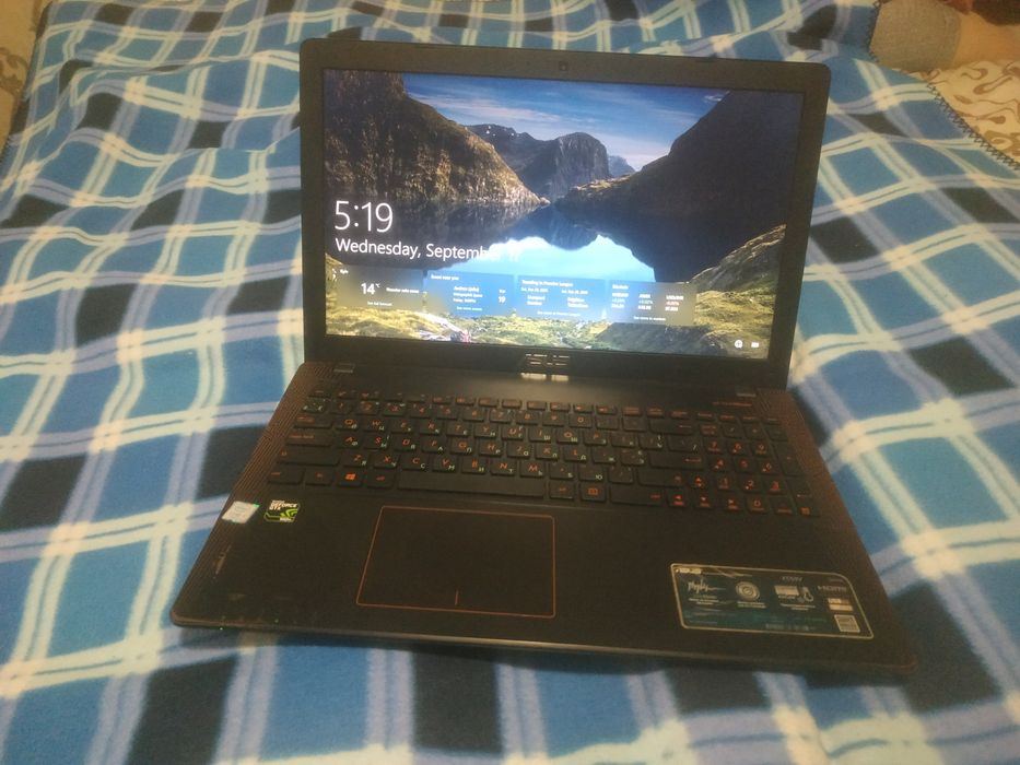 Ноутбук Asus X550VX-DM562