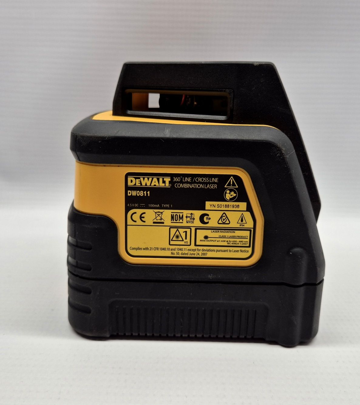Laser krzyżowy DEWALT DW0811, Komis Jasło Czackiego