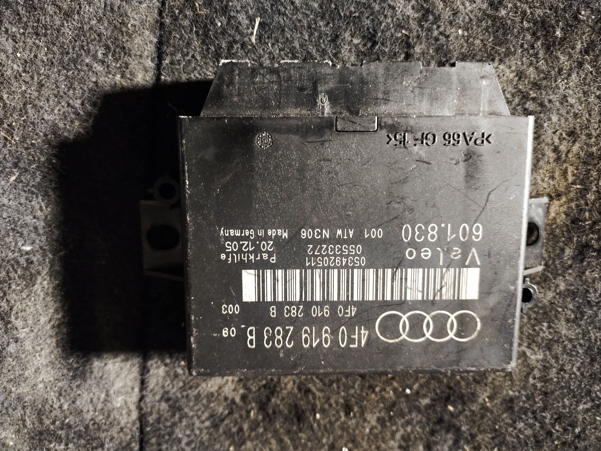 Audi A6 C6 moduł parktronik pdc