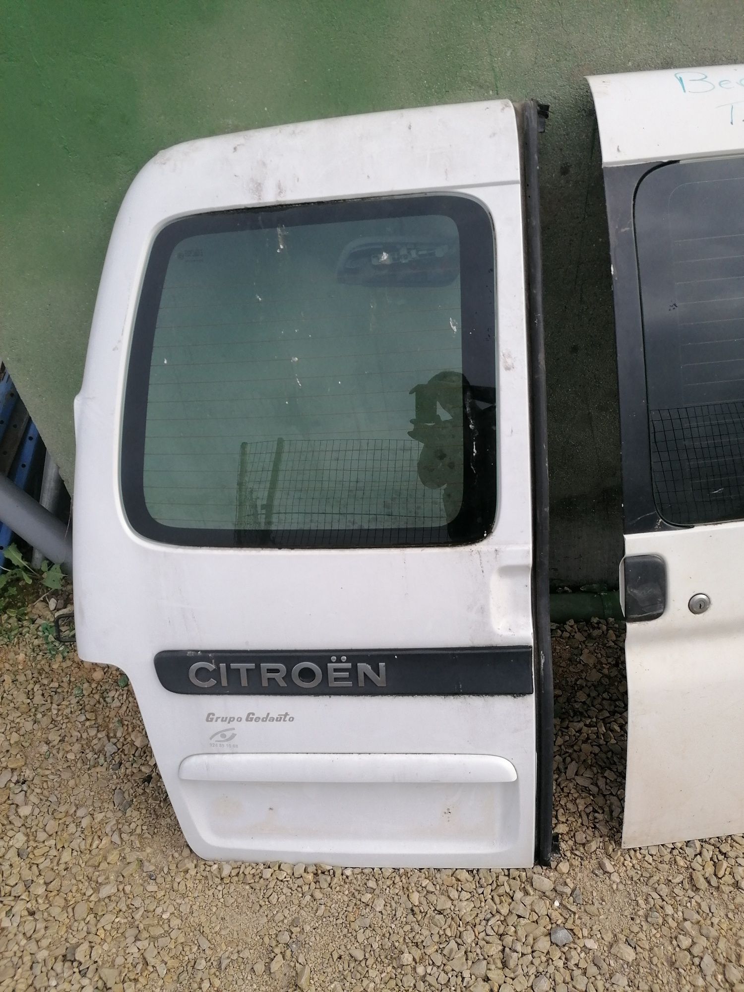 Porta traseira Citroën berlingo e peugeot partner 1997 a 2008