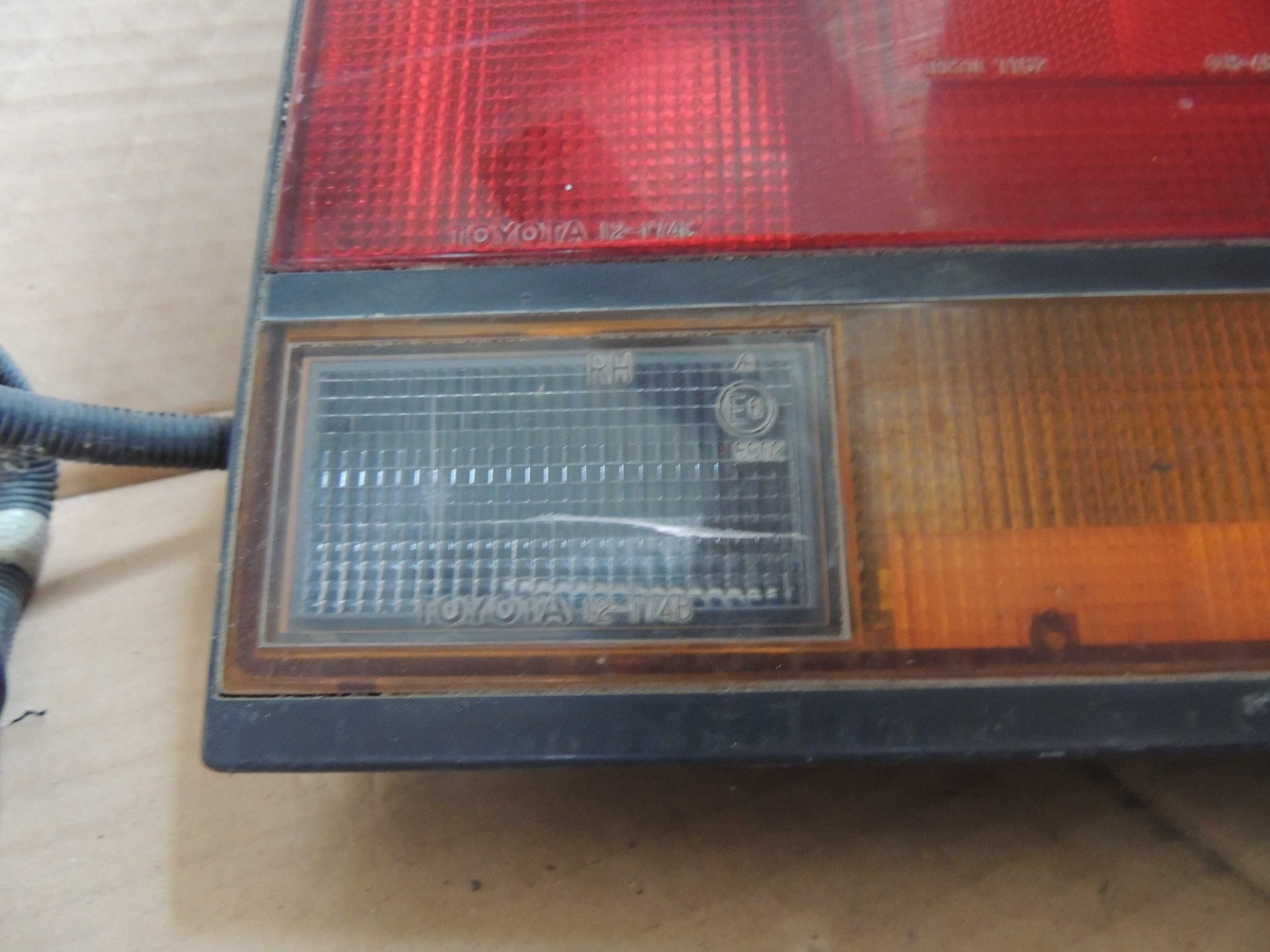 Lampa tył tylna prawa europejska Toyota Corolla E8 SEDAN 84,85,86,87