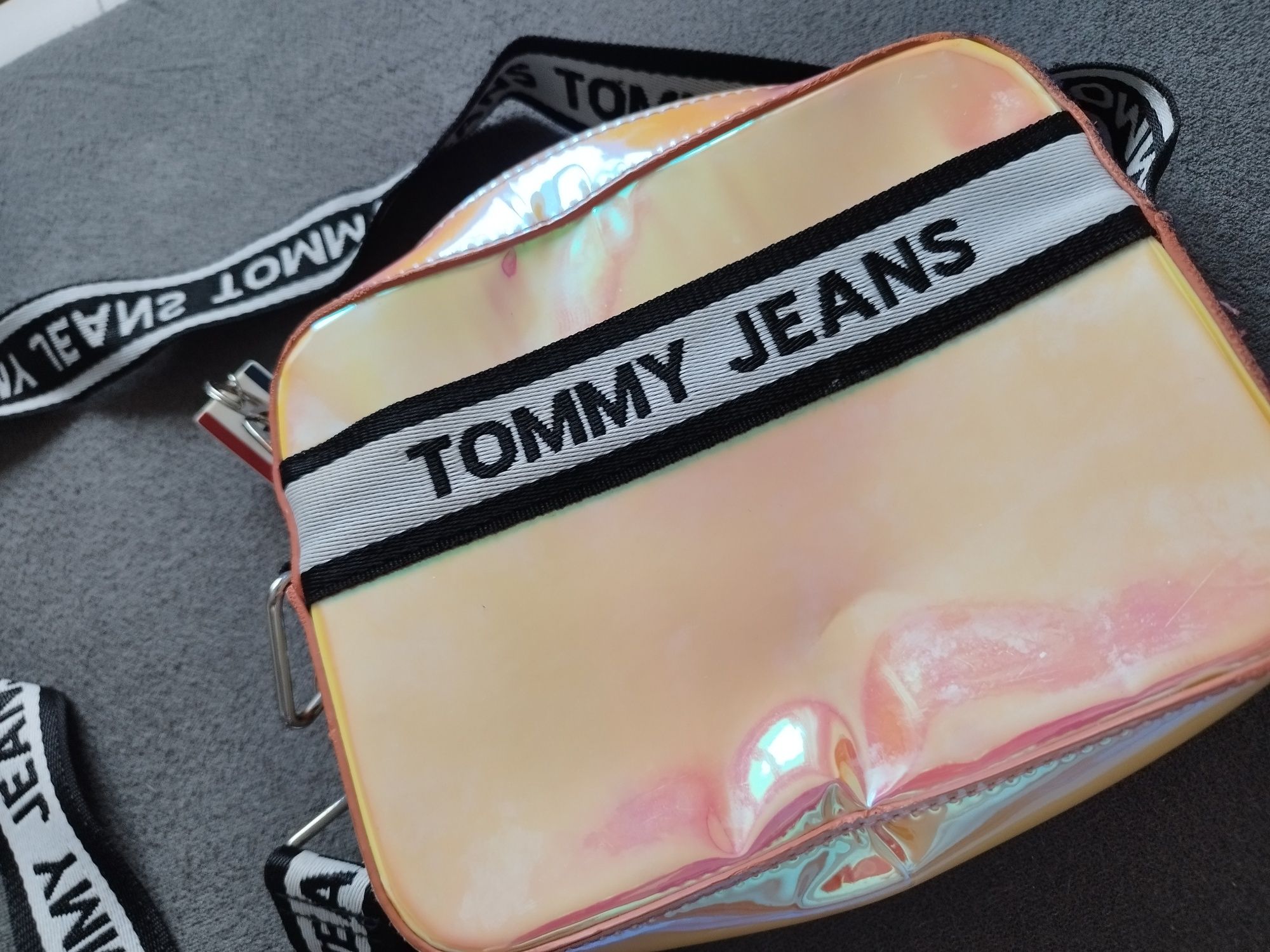 Tommy jeans neonowa torebka damska
