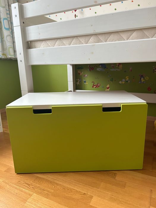 Велика шафа для зберігання іграшок на колесах Ікеа