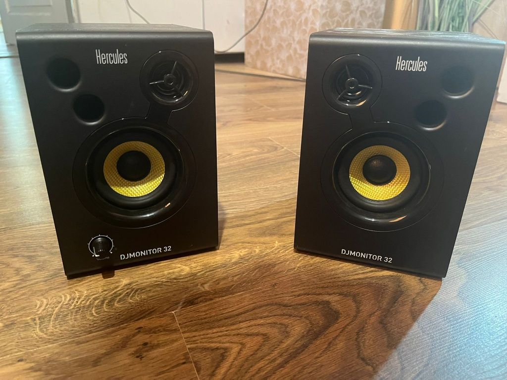 Hercules DJ Learning Kit MK2