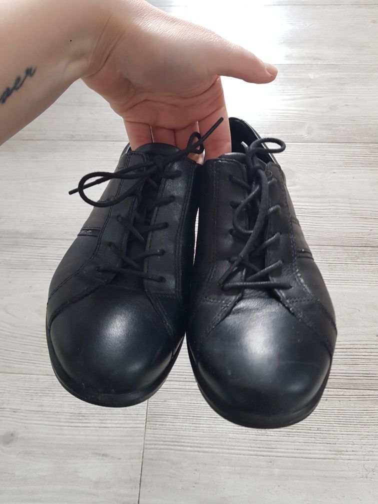 ECCO buty damskie półbuty skórzane sznurowane czarne sznurowane 39