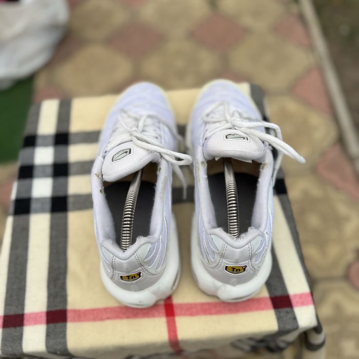 Кроссовки Nike Air Max Plus TN+ White, 40 размер, Оригинал, Кросівки