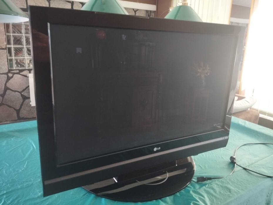 Telewizor LG 42 cale