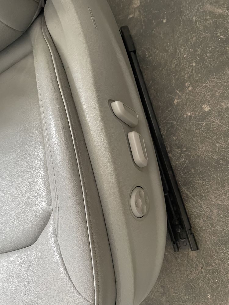 водительское сидение Audi A3 8v