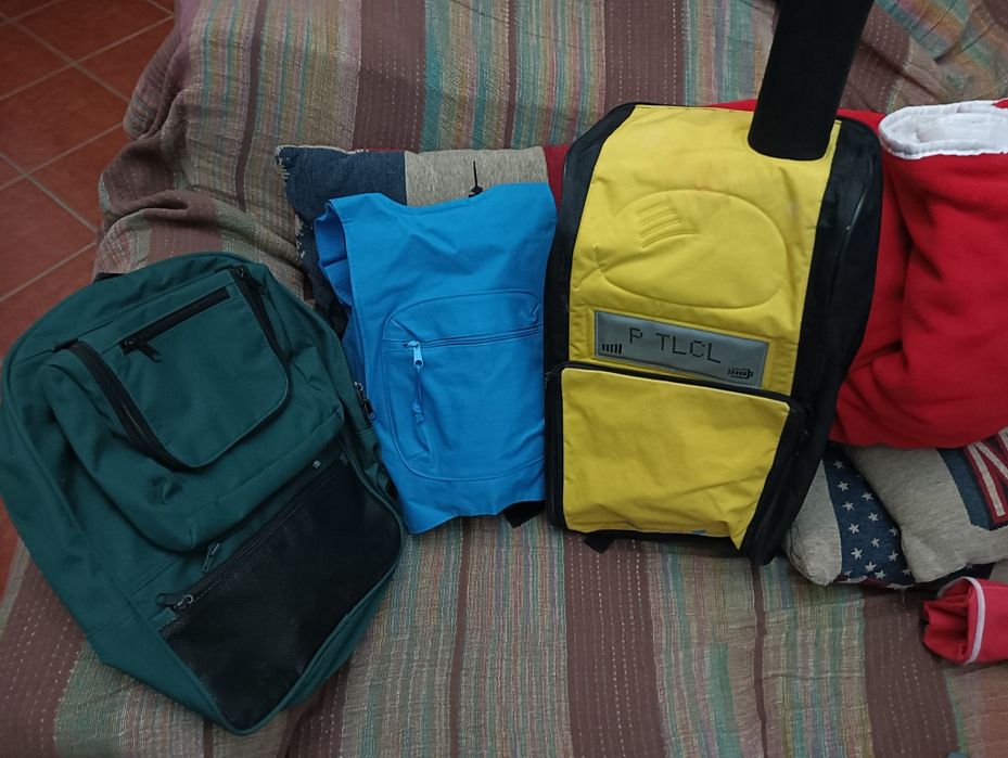 Lote Mochilas várias,novas