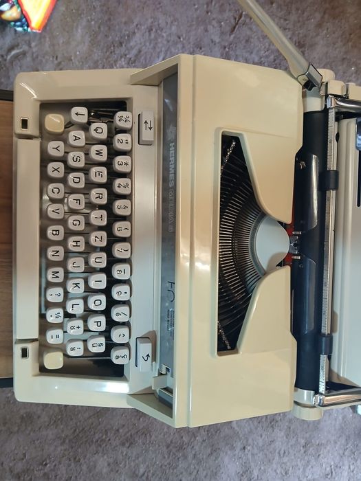 Vendo maquina de escrever
