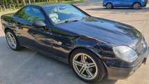 Mercedes-Benz SLK Mercedes SLK - otarty prawy bok. W pełni sprawny.